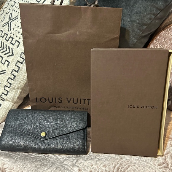 Louis Vuitton Sarah Wallet Empreinte Noir - Picture 2 of 8